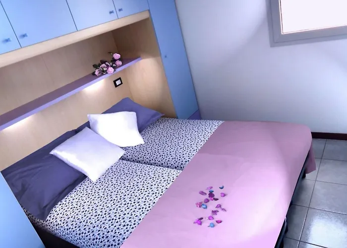 Modern With Pool-beahost Lejlighed